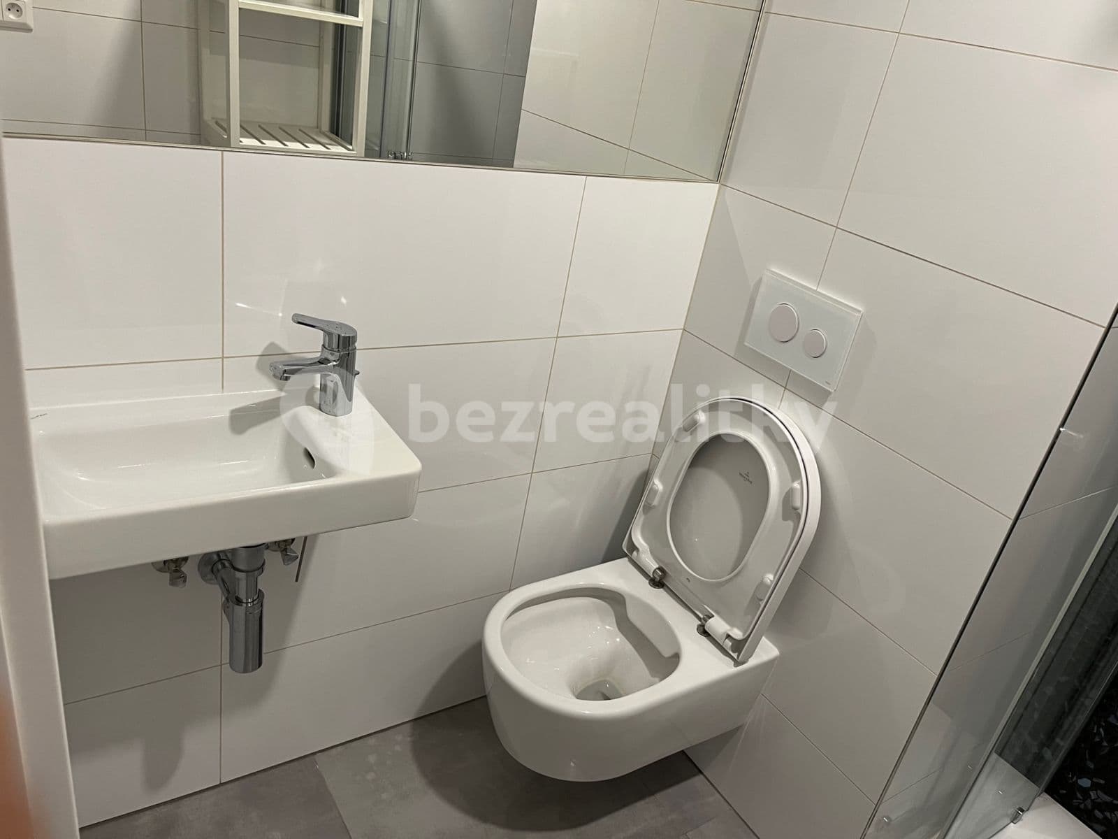 Prenájom bytu 1-izbový 31 m², Rubešova, Praha, Praha Prenájom bytu 1-izbový 31 m², Rubešova, Praha, Praha