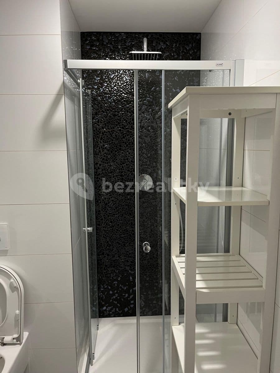 Prenájom bytu 1-izbový 31 m², Rubešova, Praha, Praha Prenájom bytu 1-izbový 31 m², Rubešova, Praha, Praha