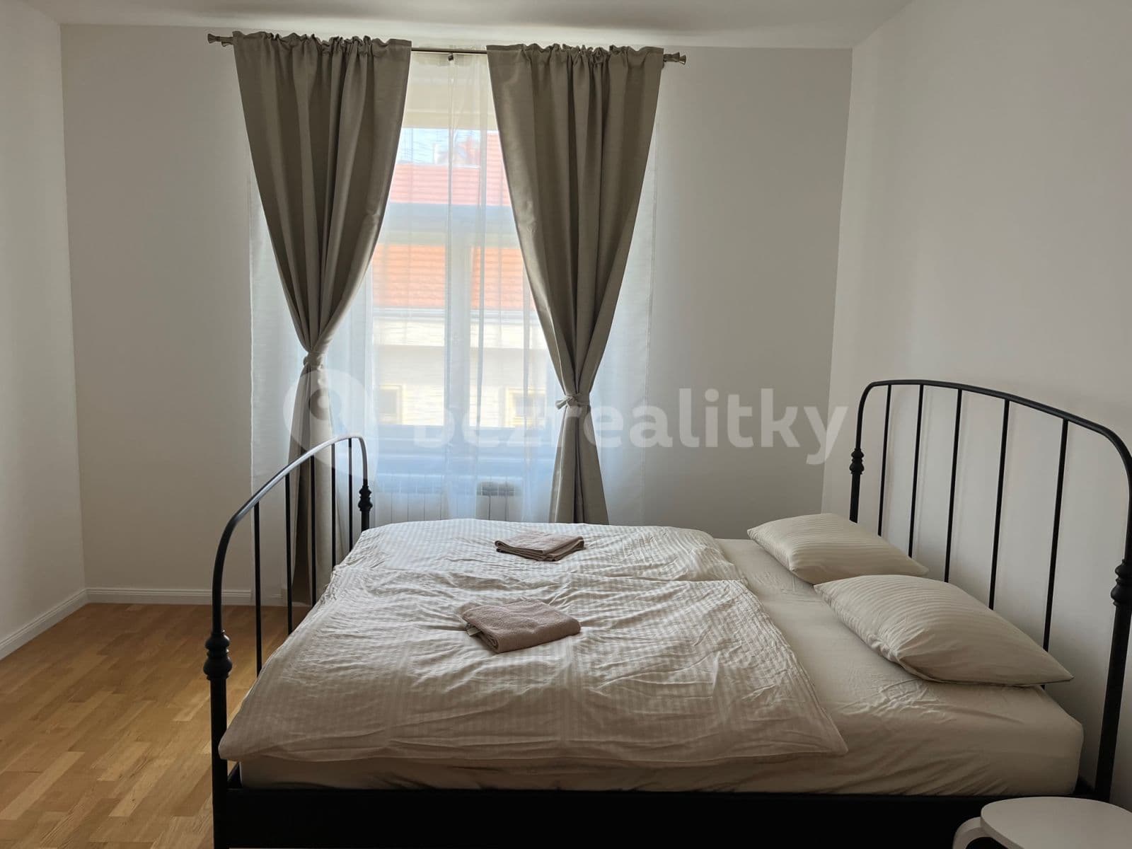 Prenájom bytu 1-izbový 31 m², Rubešova, Praha, Praha Prenájom bytu 1-izbový 31 m², Rubešova, Praha, Praha
