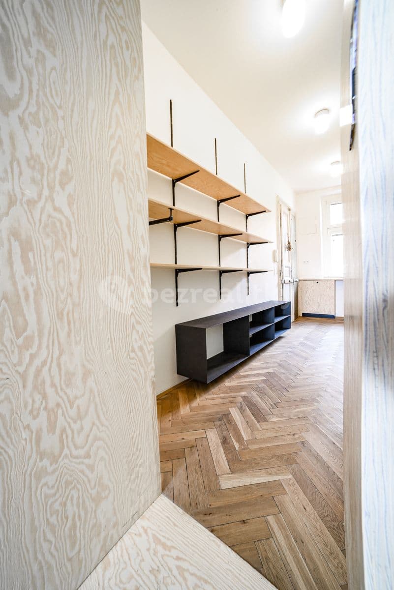 Prenájom bytu 1-izbový 37 m², Bubenská, Praha, Praha Prenájom bytu 1-izbový 37 m², Bubenská, Praha, Praha