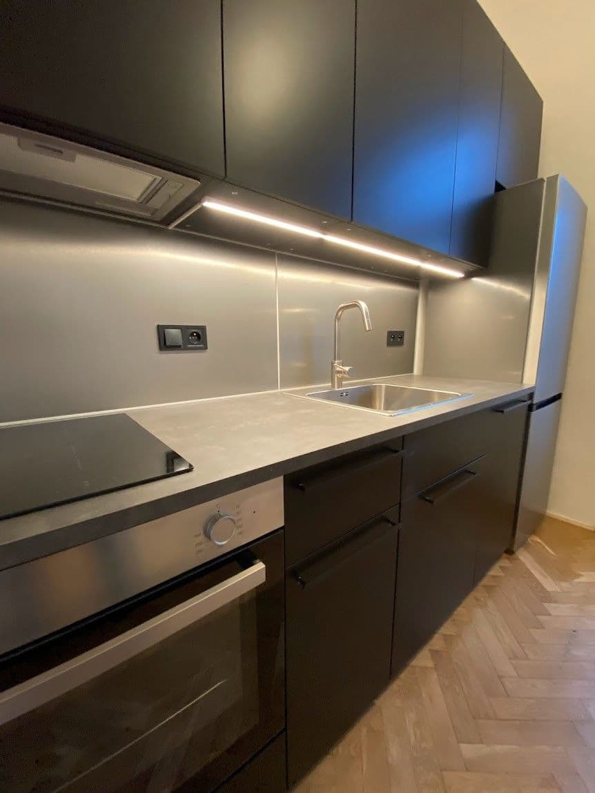 Prenájom bytu 2-izbový 45 m², Na Bělidle, Praha, Praha Prenájom bytu 2-izbový 45 m², Na Bělidle, Praha, Praha