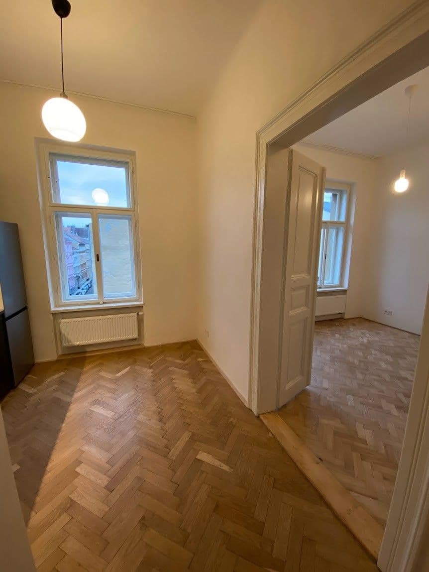 Prenájom bytu 2-izbový 45 m², Na Bělidle, Praha, Praha Prenájom bytu 2-izbový 45 m², Na Bělidle, Praha, Praha