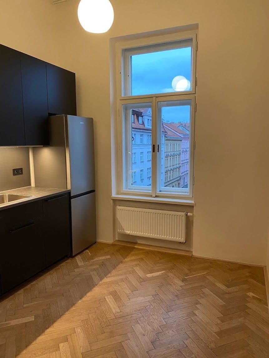 Prenájom bytu 2-izbový 45 m², Na Bělidle, Praha, Praha Prenájom bytu 2-izbový 45 m², Na Bělidle, Praha, Praha