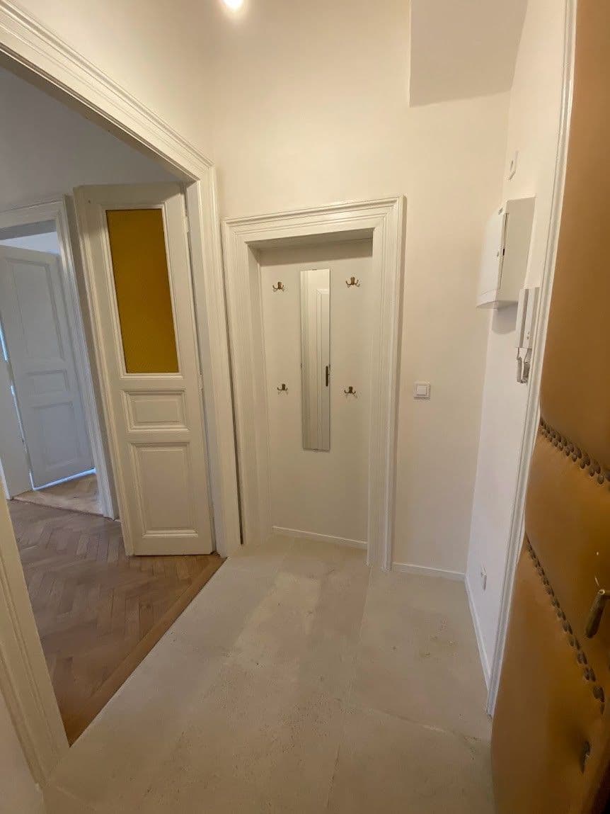 Prenájom bytu 2-izbový 45 m², Na Bělidle, Praha, Praha Prenájom bytu 2-izbový 45 m², Na Bělidle, Praha, Praha