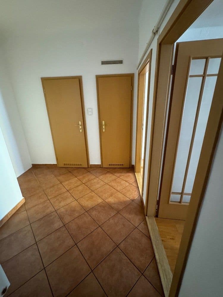 Prenájom bytu 2-izbový 52 m², Petra Slezáka, Praha, Praha Prenájom bytu 2-izbový 52 m², Petra Slezáka, Praha, Praha