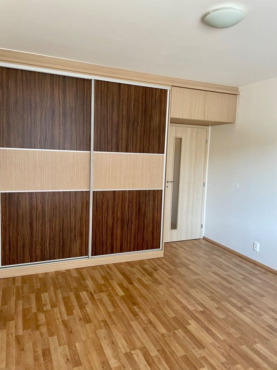 Predaj bytu 2-izbový 49 m², Edvarda Beneše, Olomouc, Olomoucký kraj Predaj bytu 2-izbový 49 m², Edvarda Beneše, Olomouc, Olomoucký kraj