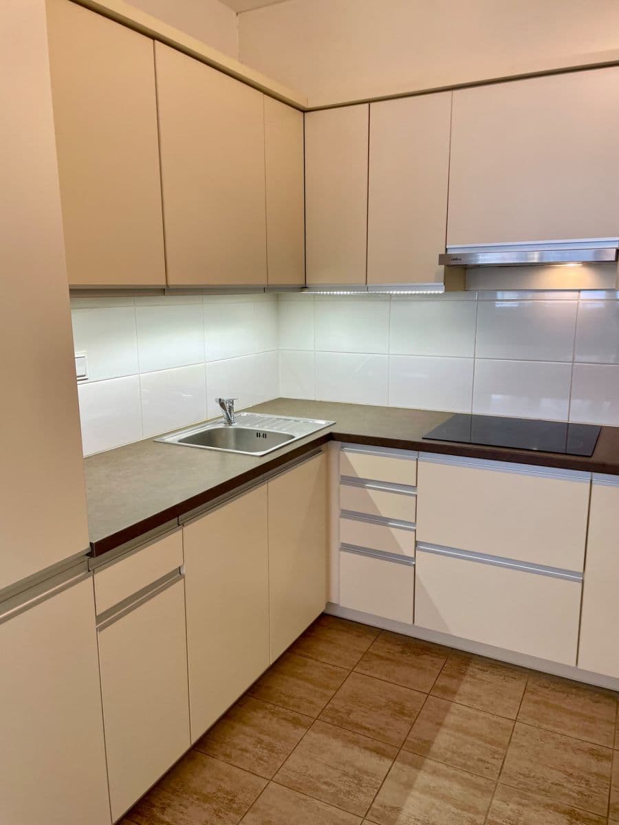 Predaj bytu 2-izbový 49 m², Edvarda Beneše, Olomouc, Olomoucký kraj Predaj bytu 2-izbový 49 m², Edvarda Beneše, Olomouc, Olomoucký kraj