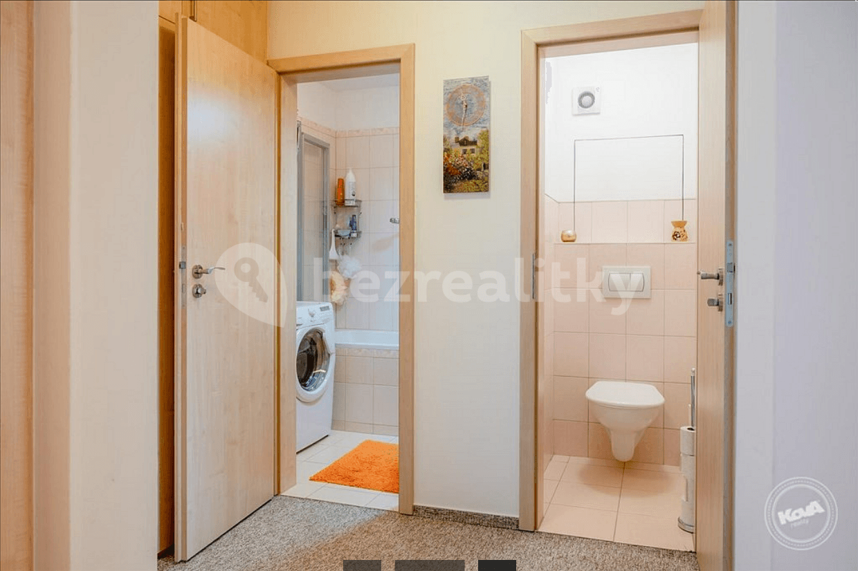 Prenájom bytu 2-izbový 48 m², Hekrova, Praha, Praha Prenájom bytu 2-izbový 48 m², Hekrova, Praha, Praha