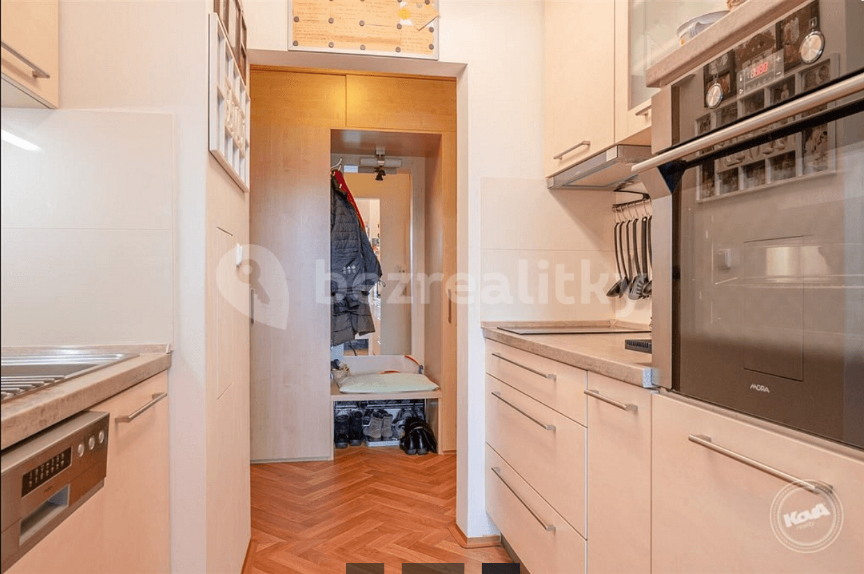 Prenájom bytu 2-izbový 48 m², Hekrova, Praha, Praha Prenájom bytu 2-izbový 48 m², Hekrova, Praha, Praha
