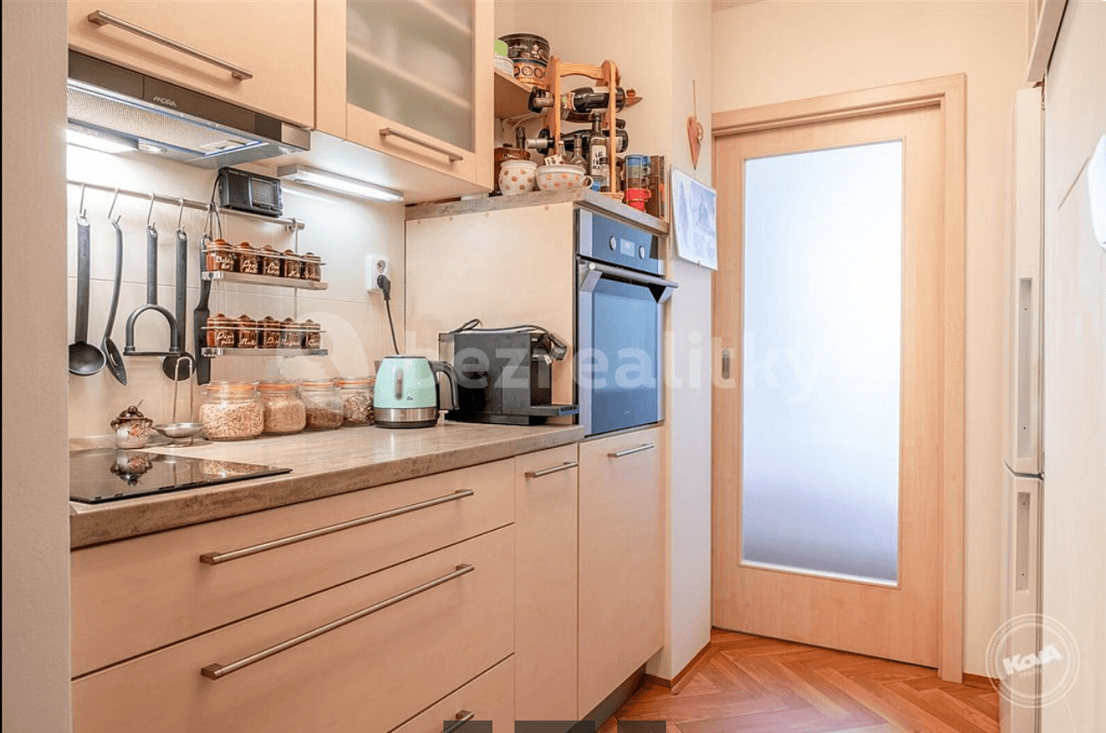 Prenájom bytu 2-izbový 48 m², Hekrova, Praha, Praha Prenájom bytu 2-izbový 48 m², Hekrova, Praha, Praha