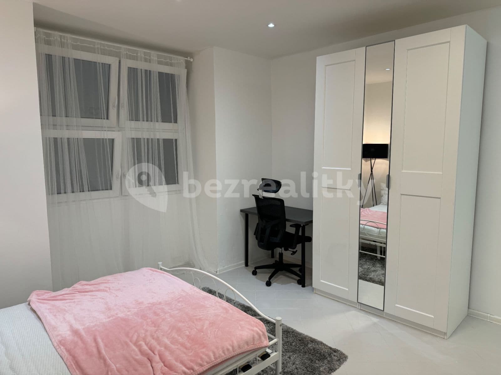 Prenájom bytu 1-izbový 25 m², Pod Zvonařkou, Praha, Praha Prenájom bytu 1-izbový 25 m², Pod Zvonařkou, Praha, Praha