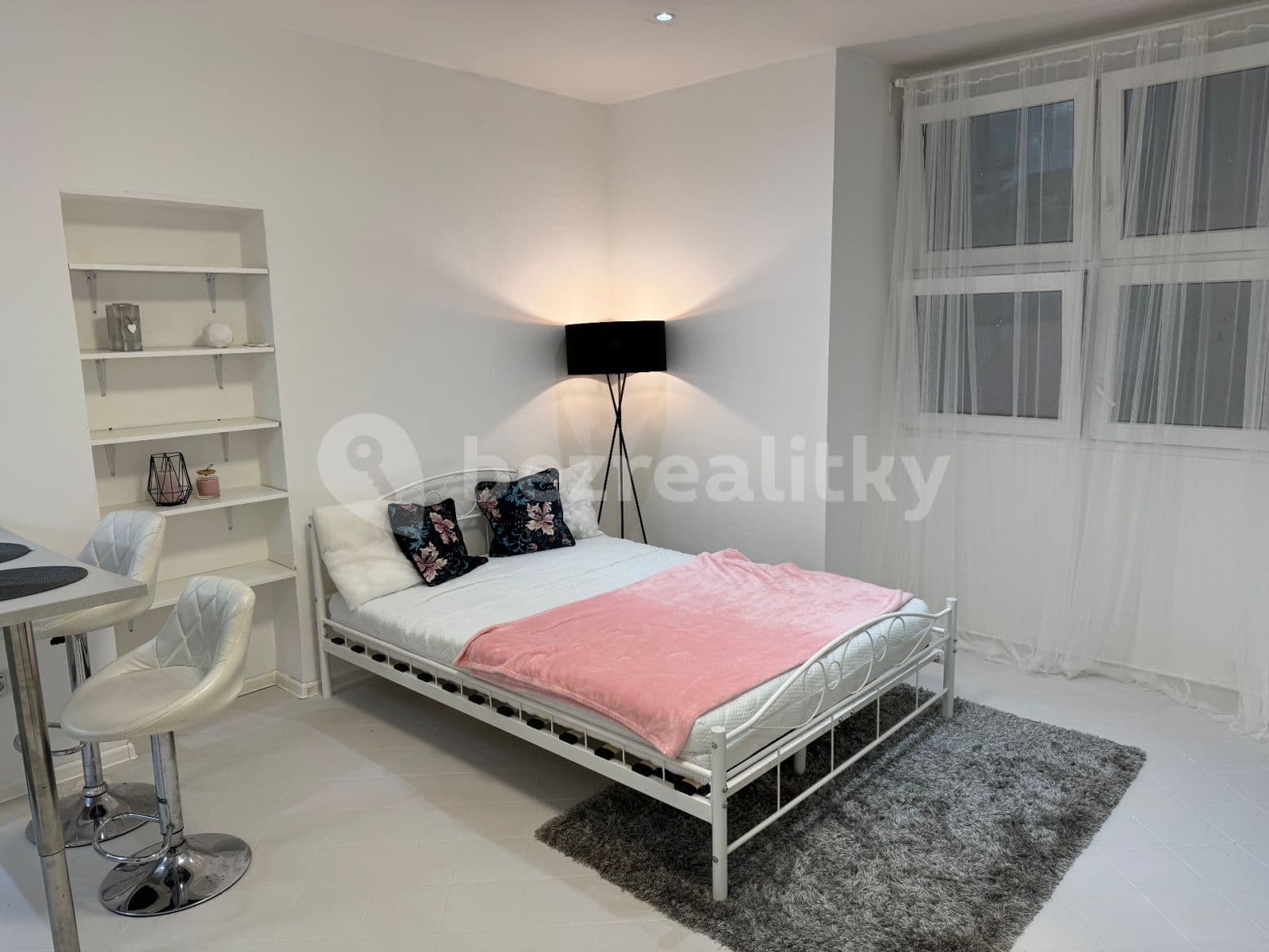 Prenájom bytu 1-izbový 25 m², Pod Zvonařkou, Praha, Praha Prenájom bytu 1-izbový 25 m², Pod Zvonařkou, Praha, Praha