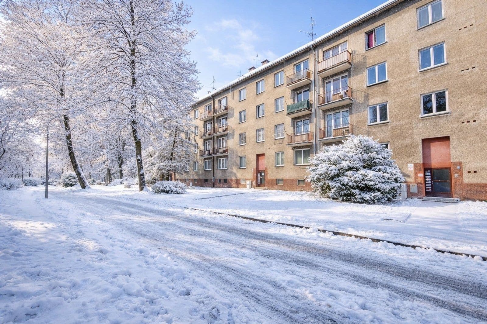 Prenájom bytu 2-izbový 49 m², Nedbalova, Karviná, Moravskoslezský kraj Prenájom bytu 2-izbový 49 m², Nedbalova, Karviná, Moravskoslezský kraj