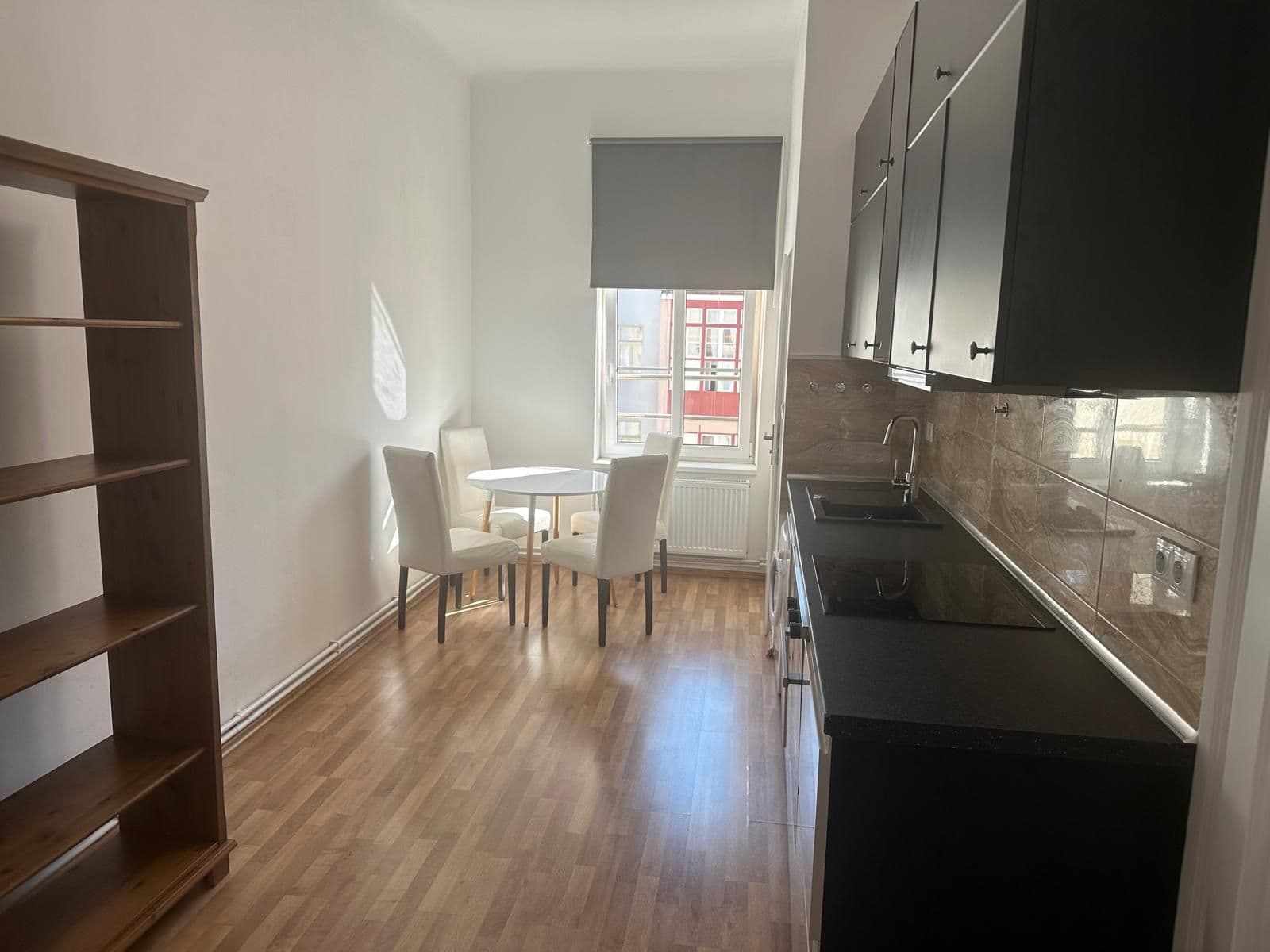 Prenájom bytu 3-izbový 68 m², Malířská, Praha, Praha Prenájom bytu 3-izbový 68 m², Malířská, Praha, Praha