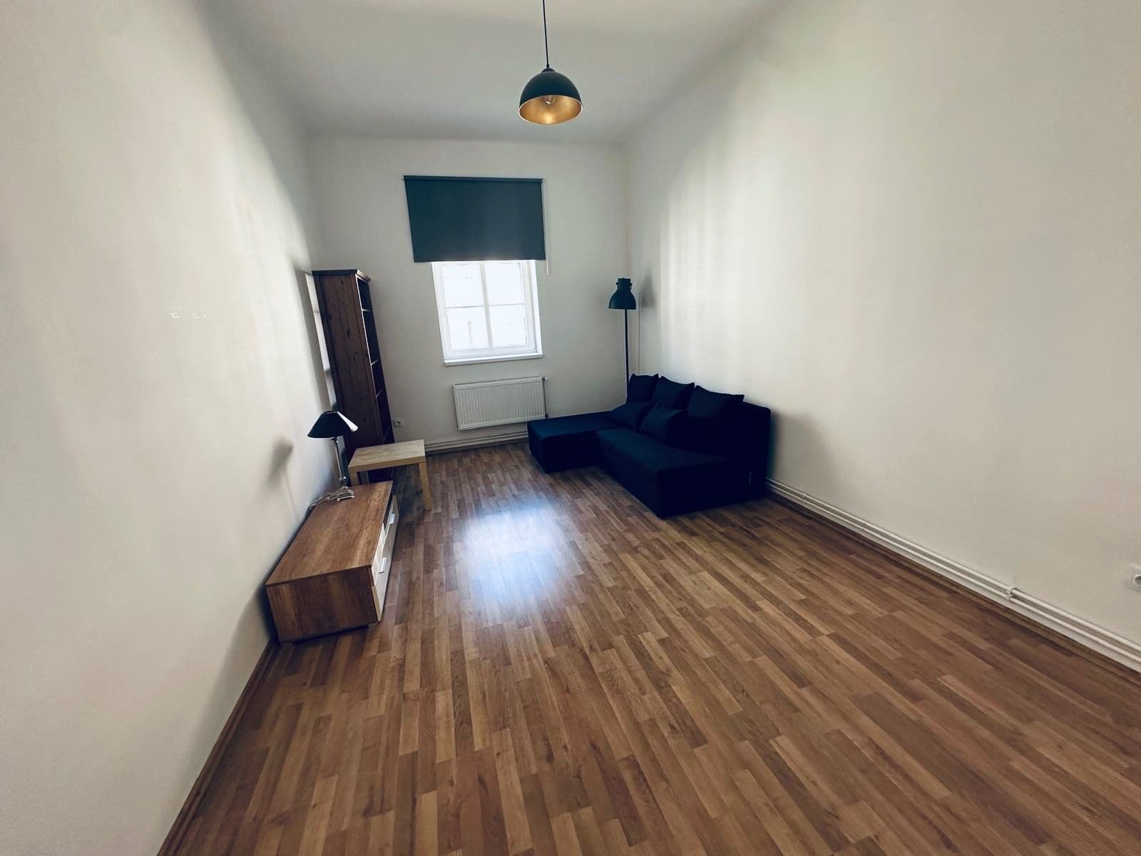 Prenájom bytu 3-izbový 68 m², Malířská, Praha, Praha Prenájom bytu 3-izbový 68 m², Malířská, Praha, Praha