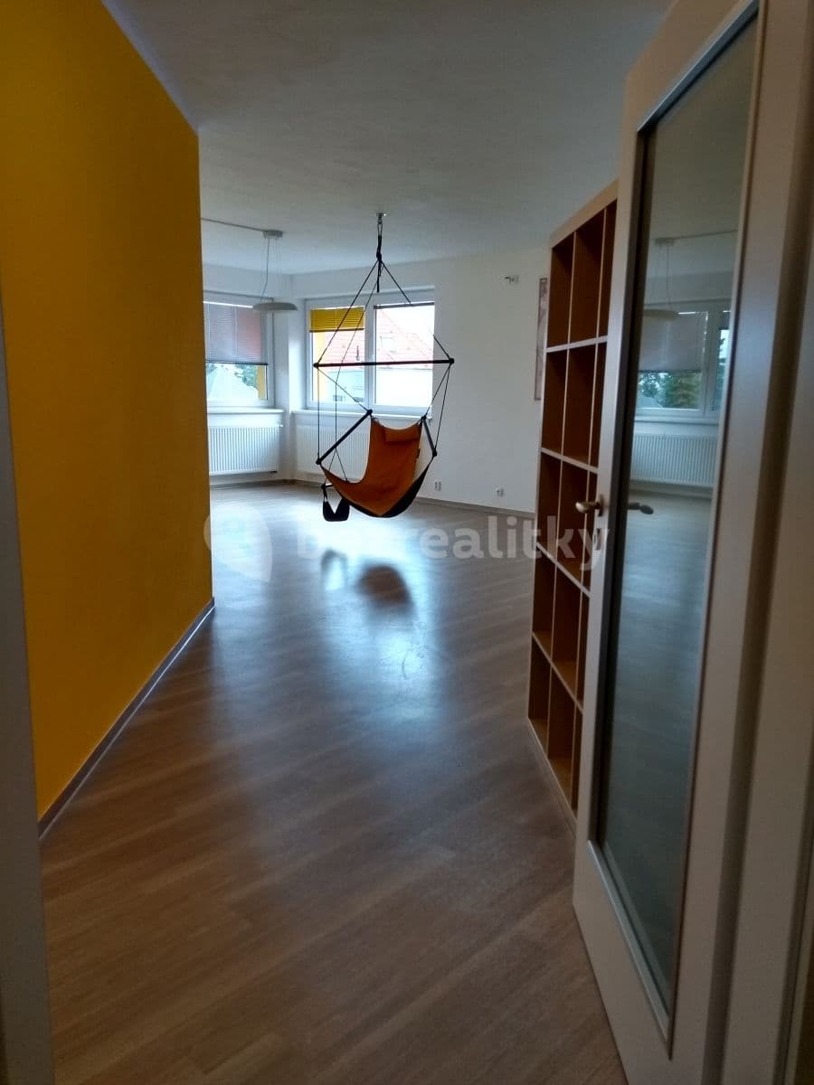 Prenájom bytu 3-izbový 112 m², Javorová, Liberec, Liberecký kraj Prenájom bytu 3-izbový 112 m², Javorová, Liberec, Liberecký kraj