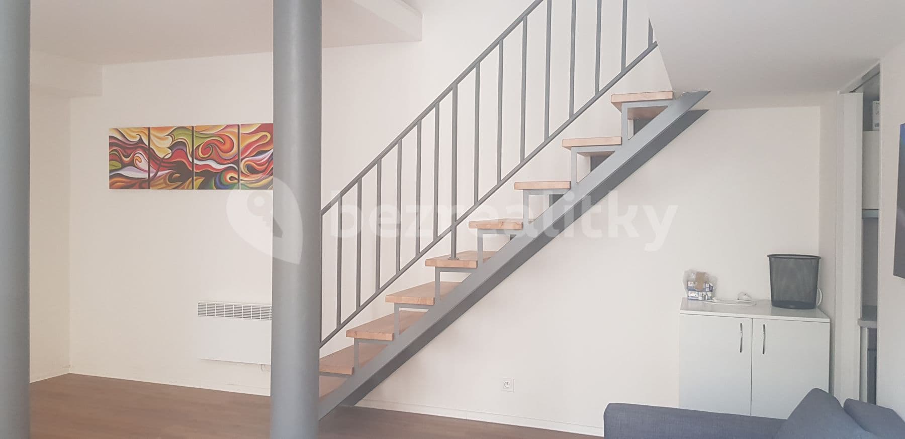 Prenájom bytu 1-izbový 60 m², Roháčova, Praha, Praha Prenájom bytu 1-izbový 60 m², Roháčova, Praha, Praha