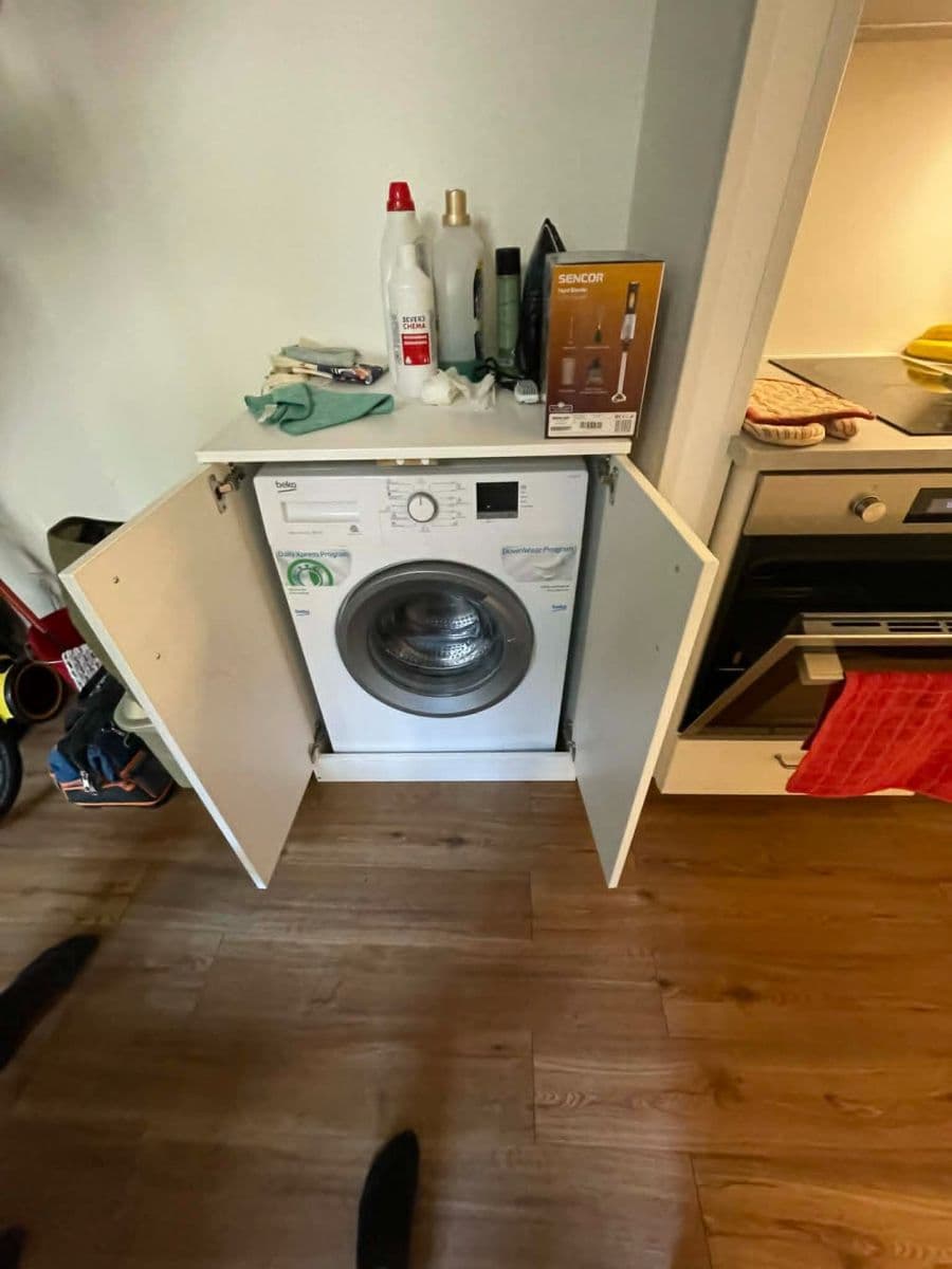 Prenájom bytu 1-izbový 60 m², Roháčova, Praha, Praha Prenájom bytu 1-izbový 60 m², Roháčova, Praha, Praha