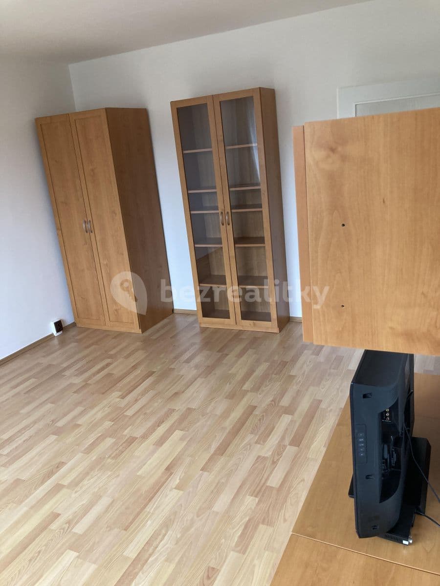 Prenájom bytu 1-izbový 30 m², Varnsdorfská, Praha, Praha Prenájom bytu 1-izbový 30 m², Varnsdorfská, Praha, Praha