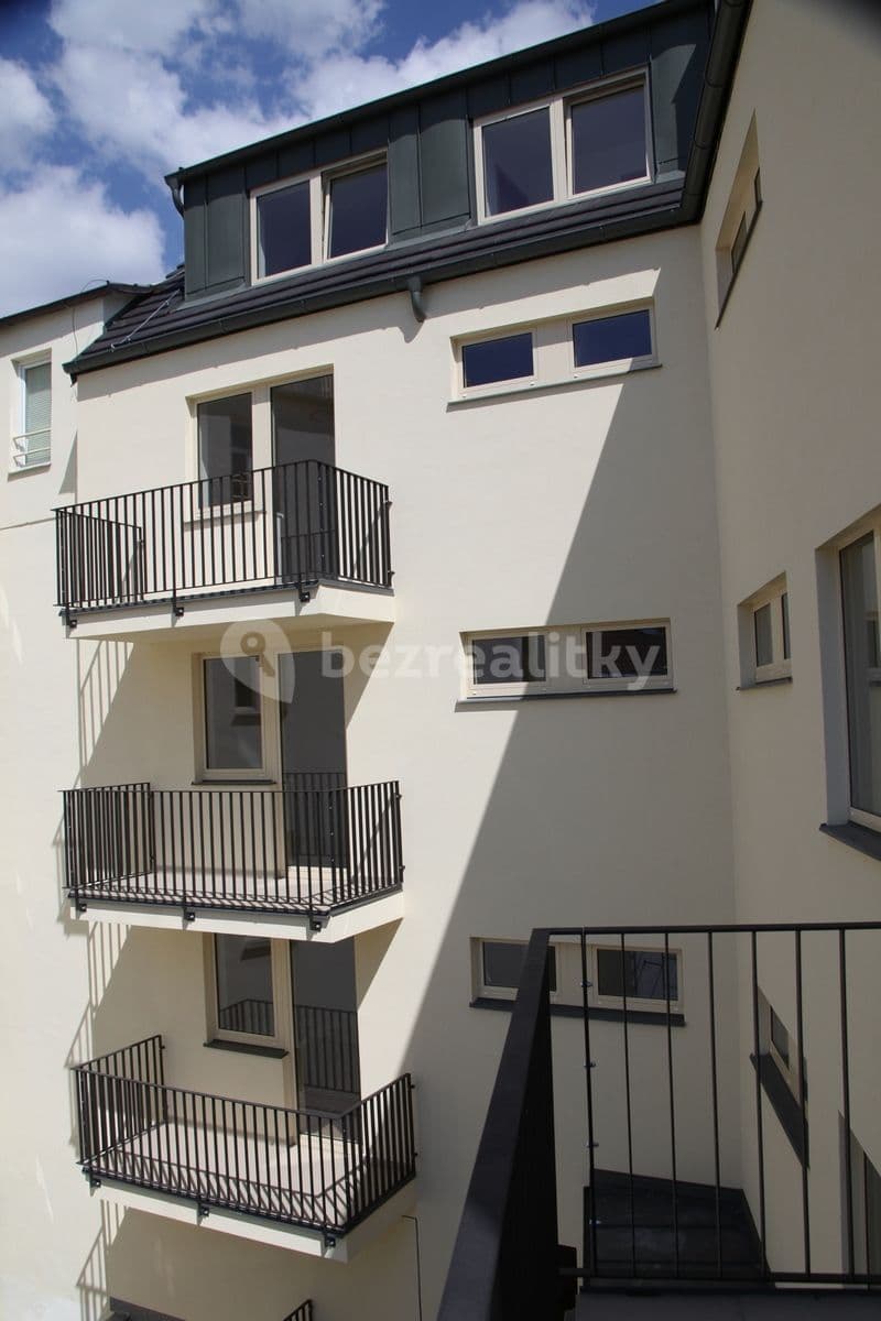 Prenájom bytu 2-izbový 50 m², Fastrova, Praha, Praha Prenájom bytu 2-izbový 50 m², Fastrova, Praha, Praha