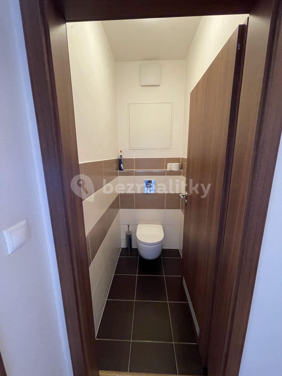 Prenájom bytu 2-izbový 73 m², Jantarová, Ostrava, Moravskoslezský kraj Prenájom bytu 2-izbový 73 m², Jantarová, Ostrava, Moravskoslezský kraj