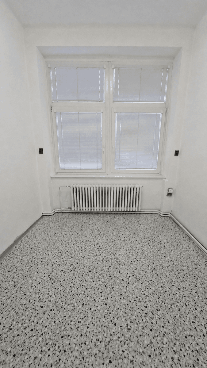 Prenájom kancelárie 18 m², Podnikatelská, Praha, Praha Prenájom kancelárie 18 m², Podnikatelská, Praha, Praha
