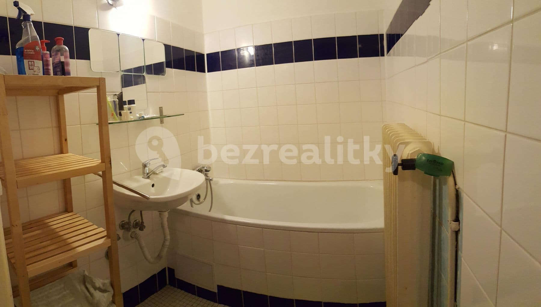 Prenájom bytu 1-izbový 42 m², Fráni Šrámka, Praha, Praha Prenájom bytu 1-izbový 42 m², Fráni Šrámka, Praha, Praha