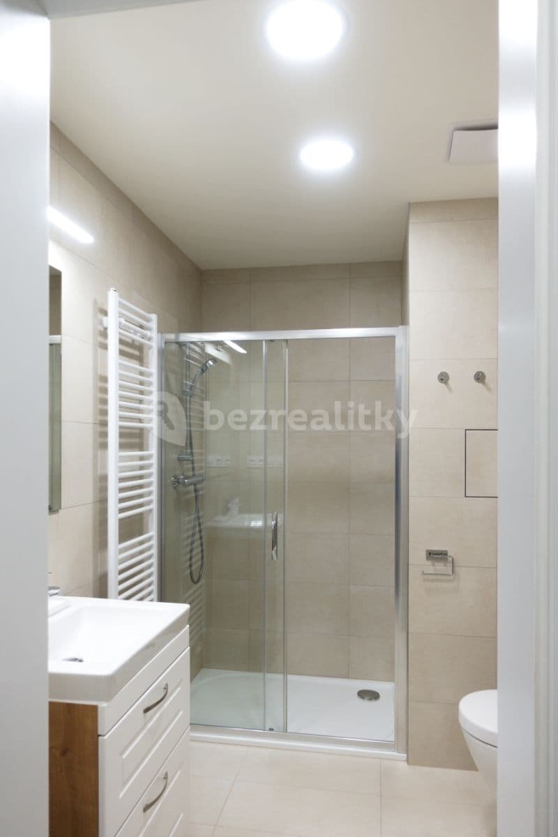 Prenájom bytu 1-izbový 32 m², Kloudova, Praha, Praha Prenájom bytu 1-izbový 32 m², Kloudova, Praha, Praha