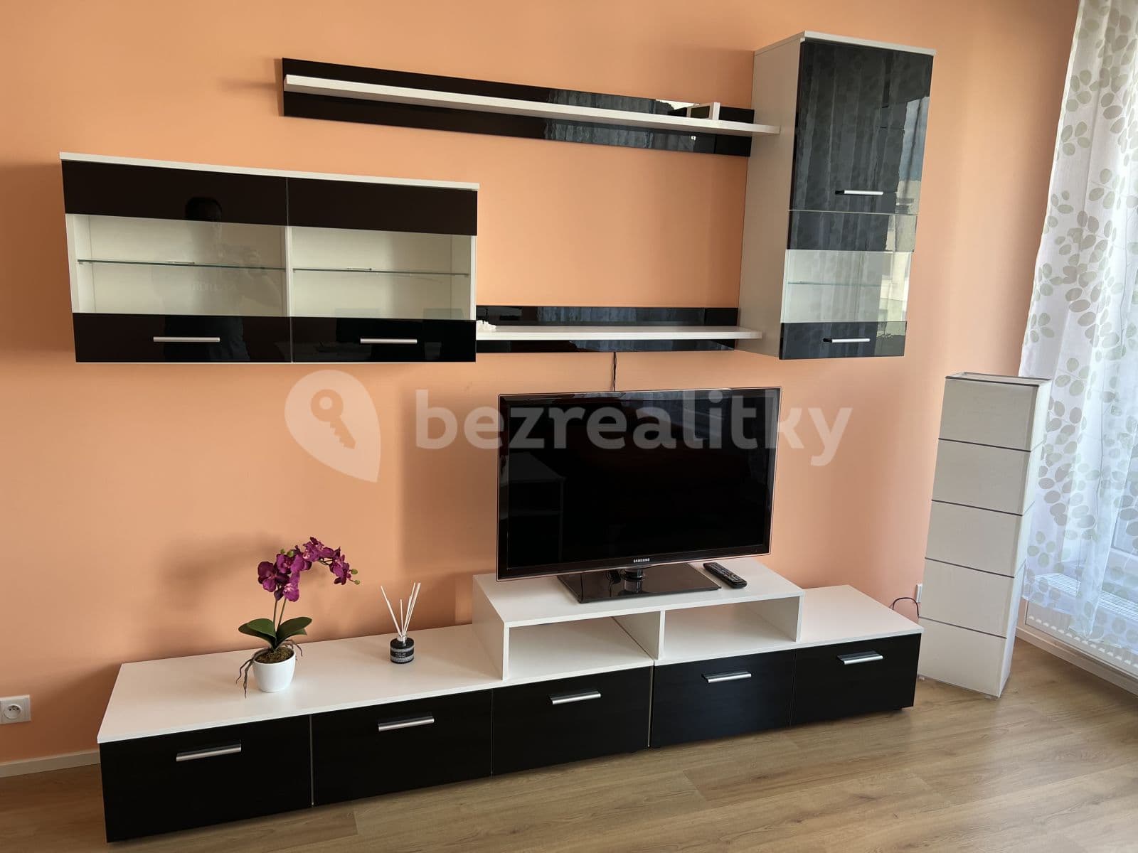 Prenájom bytu 2-izbový 64 m², Praha, Praha Prenájom bytu 2-izbový 64 m², Praha, Praha