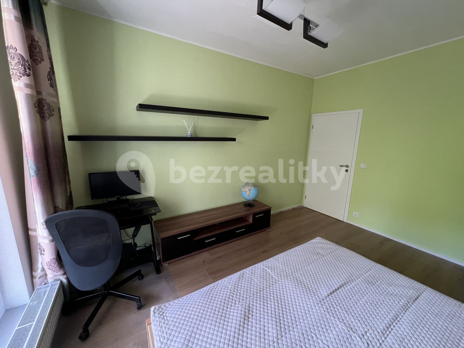 Prenájom bytu 2-izbový 64 m², Praha, Praha Prenájom bytu 2-izbový 64 m², Praha, Praha