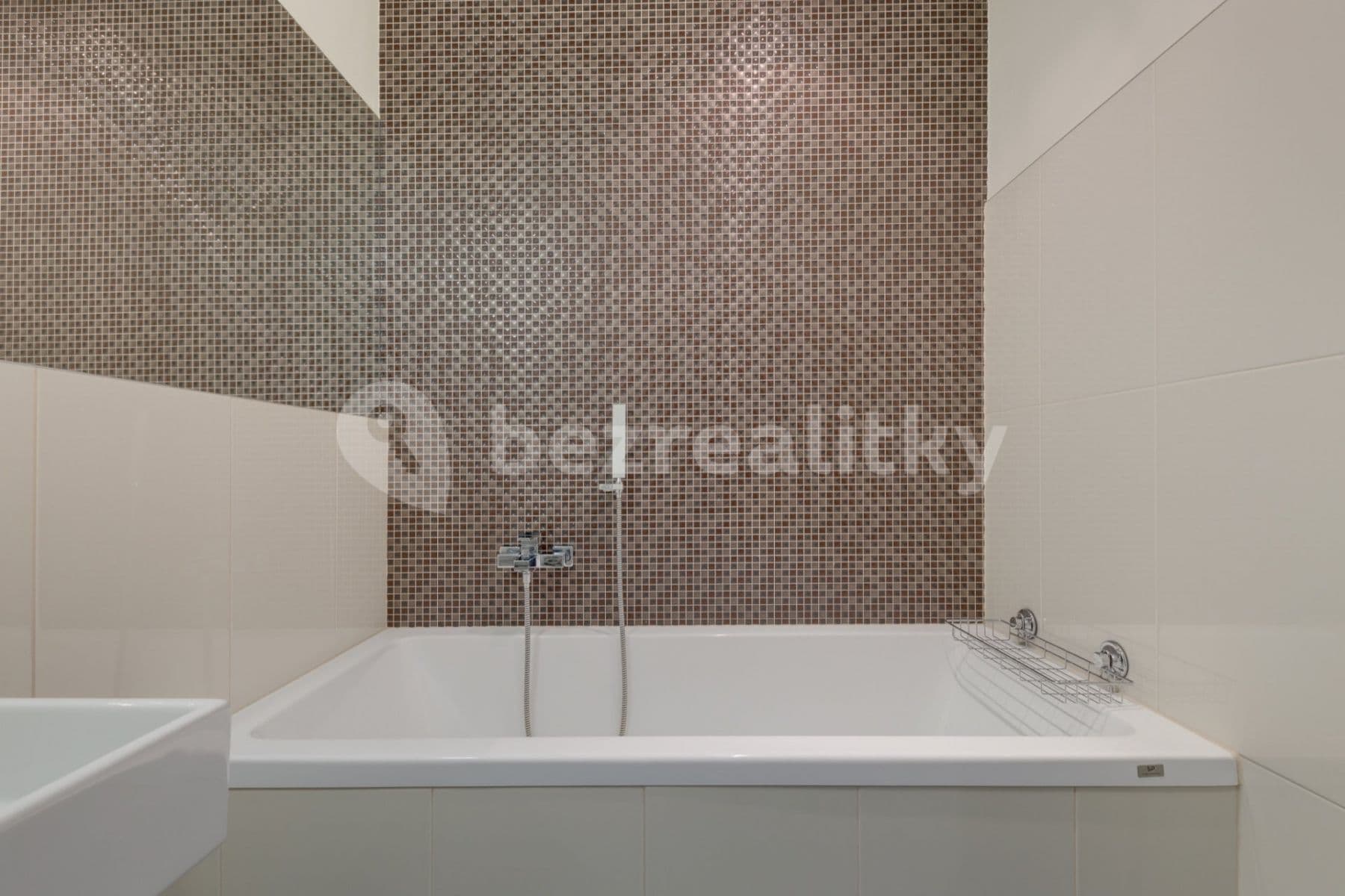 Prenájom bytu 2-izbový 64 m², Praha, Praha Prenájom bytu 2-izbový 64 m², Praha, Praha