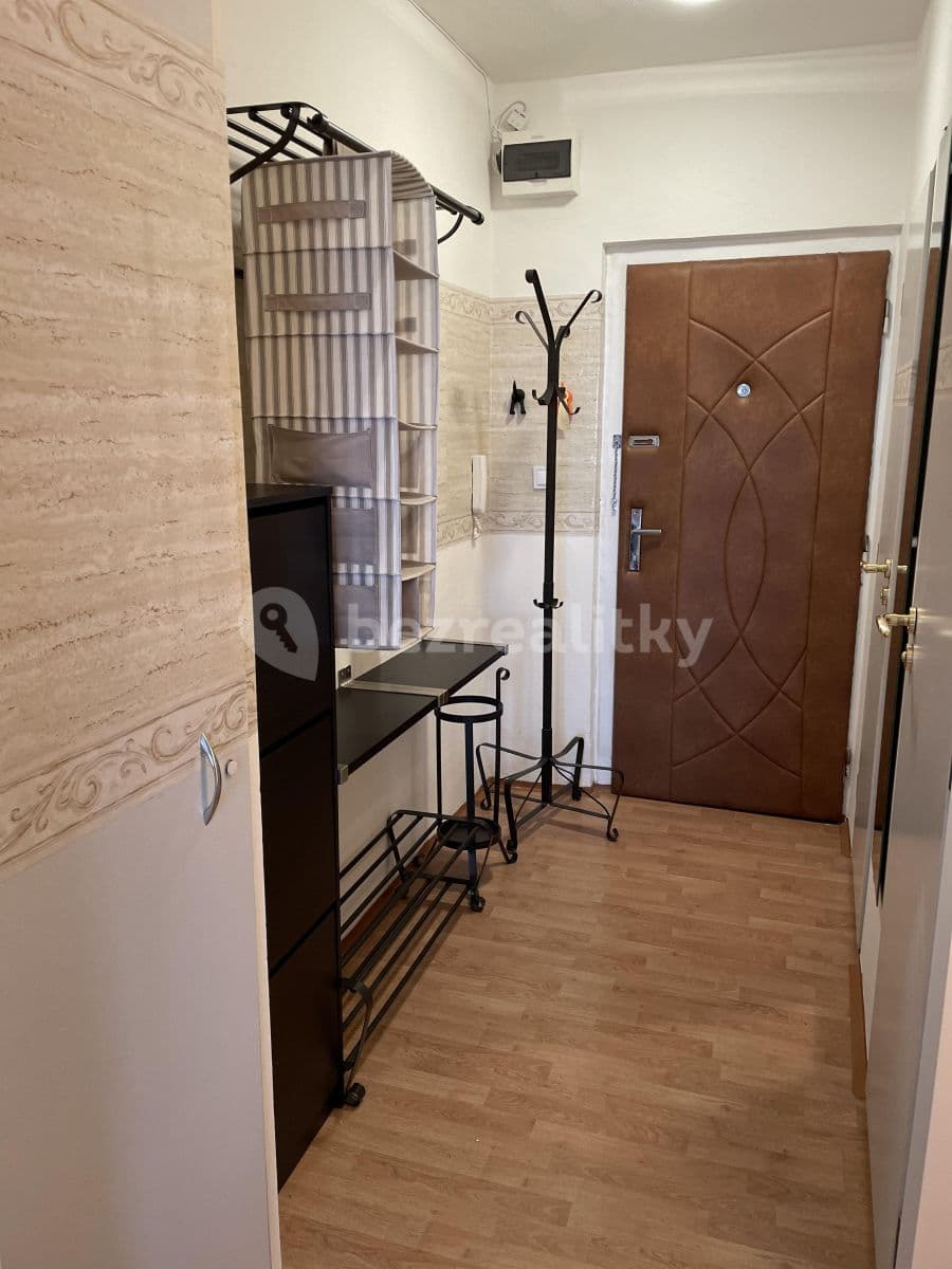 Prenájom bytu Garsoniéra 30 m², Ostrava, Moravskoslezský kraj Prenájom bytu Garsoniéra 30 m², Ostrava, Moravskoslezský kraj