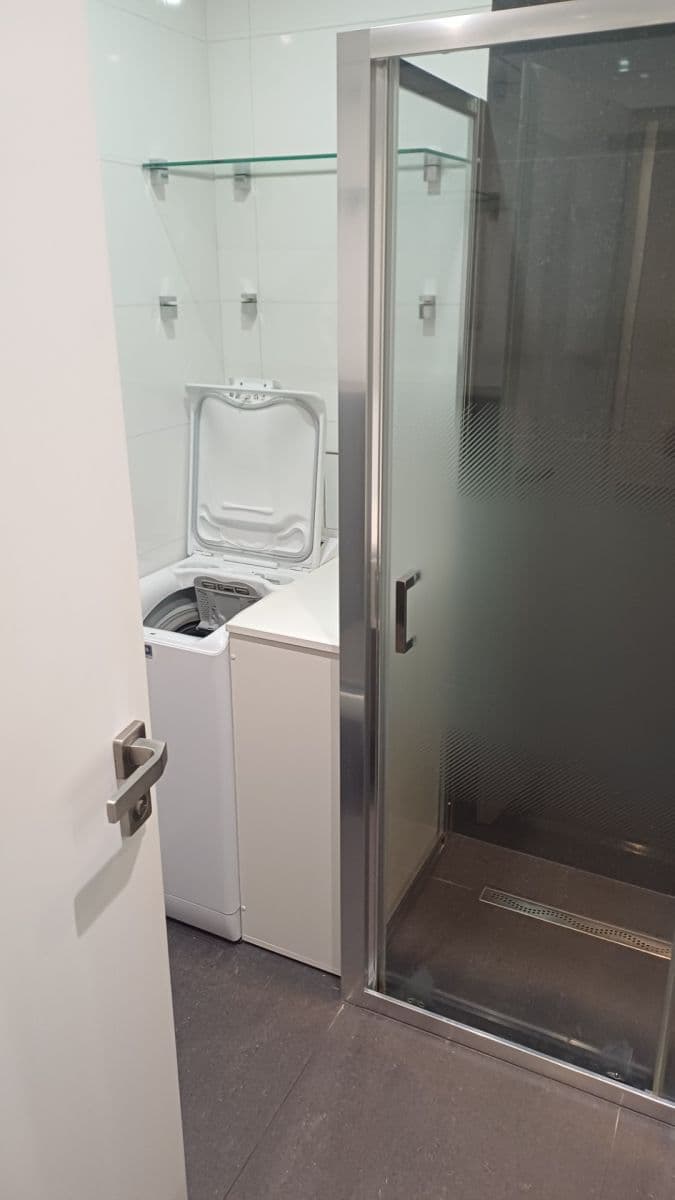 Prenájom bytu 2-izbový 60 m², Bulharská, Praha, Praha Prenájom bytu 2-izbový 60 m², Bulharská, Praha, Praha