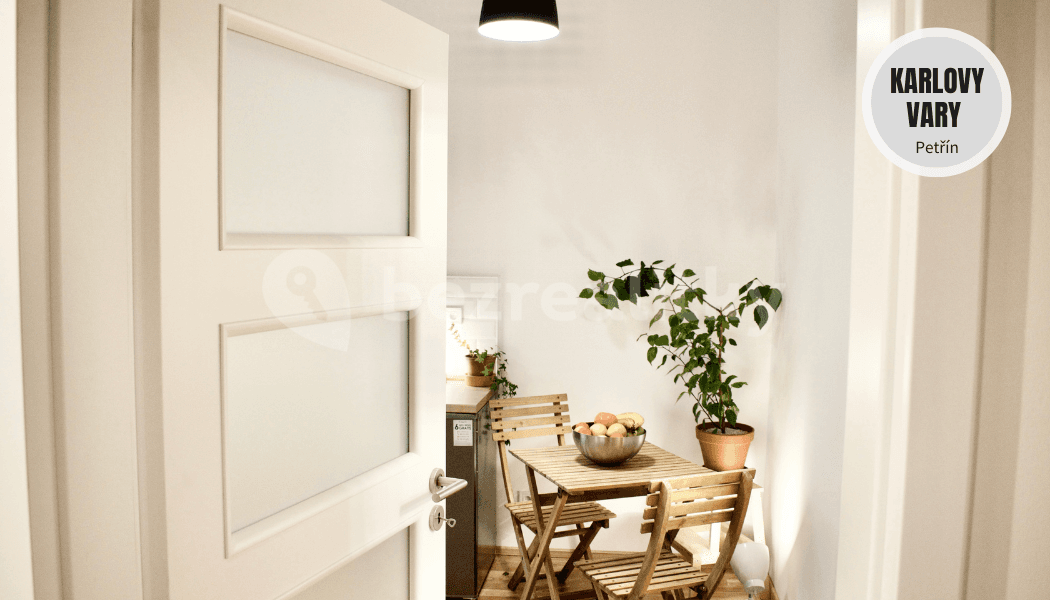 Prenájom bytu 2-izbový 45 m², Petřín, Karlovy Vary, Karlovarský kraj Prenájom bytu 2-izbový 45 m², Petřín, Karlovy Vary, Karlovarský kraj
