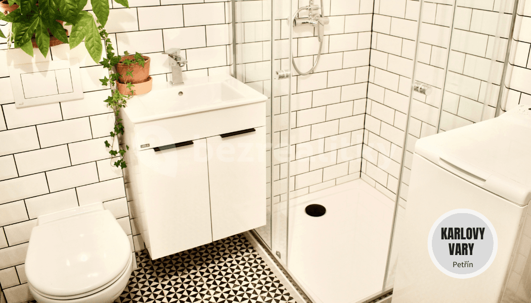 Prenájom bytu 2-izbový 45 m², Petřín, Karlovy Vary, Karlovarský kraj Prenájom bytu 2-izbový 45 m², Petřín, Karlovy Vary, Karlovarský kraj