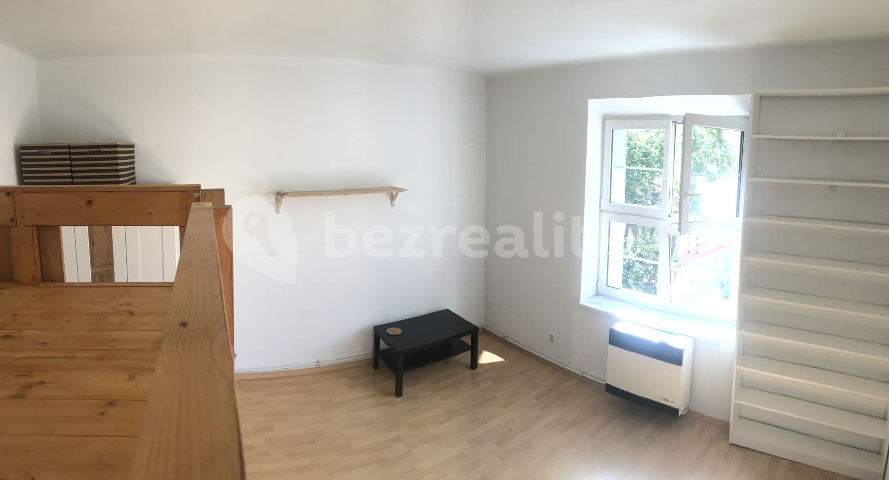 Prenájom bytu 1-izbový 44 m², Adamovská, Praha, Praha Prenájom bytu 1-izbový 44 m², Adamovská, Praha, Praha