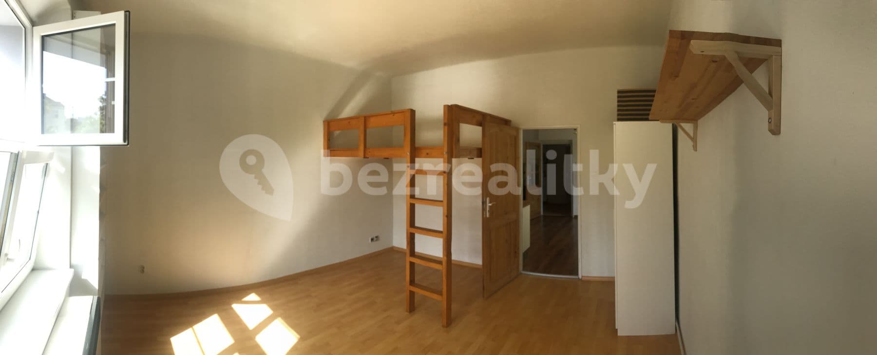 Prenájom bytu 1-izbový 44 m², Adamovská, Praha, Praha Prenájom bytu 1-izbový 44 m², Adamovská, Praha, Praha