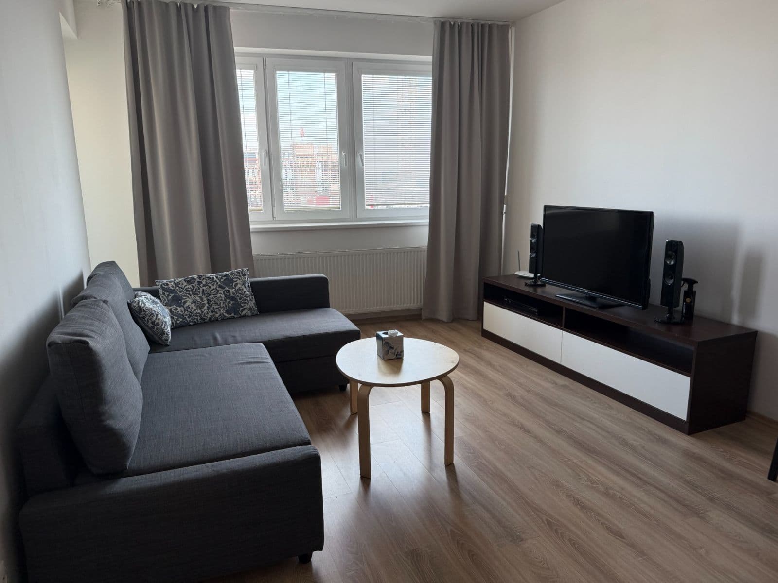 Prenájom bytu 2-izbový 52 m², Nárožní, Praha, Praha Prenájom bytu 2-izbový 52 m², Nárožní, Praha, Praha