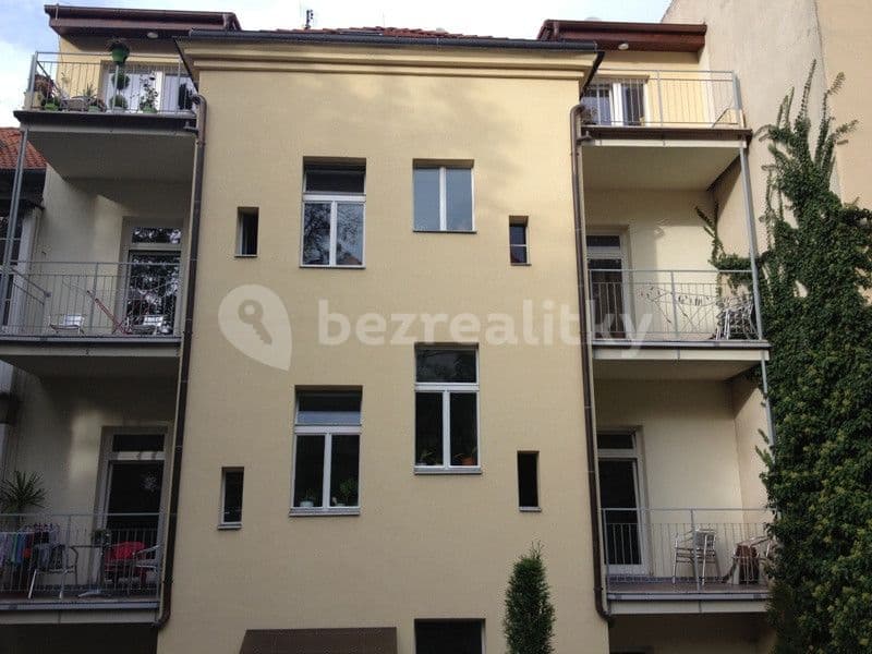 Prenájom bytu 1-izbový 40 m², Štítného, Praha, Praha