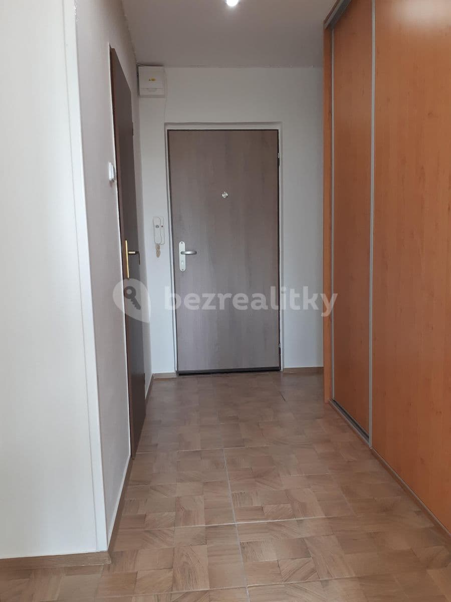 Prenájom bytu 2-izbový 41 m², U Hvězdy, Kladno, Středočeský kraj Prenájom bytu 2-izbový 41 m², U Hvězdy, Kladno, Středočeský kraj