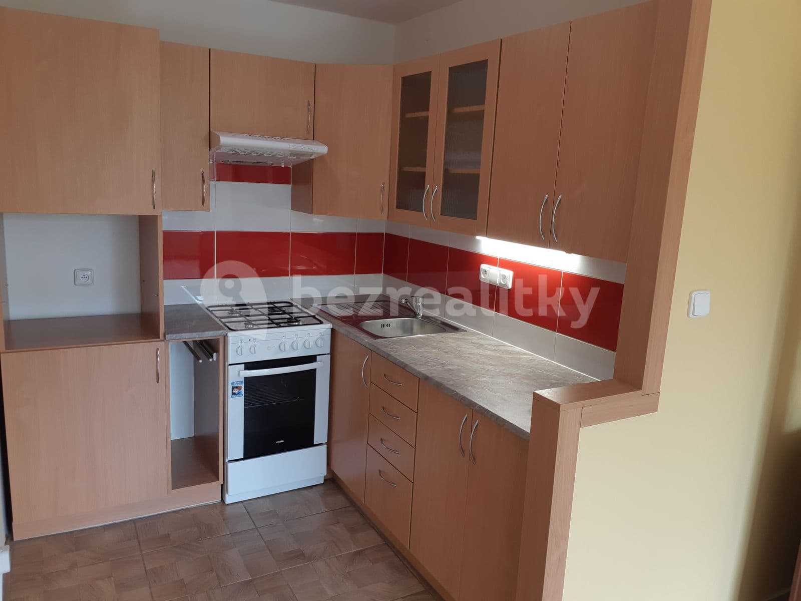 Prenájom bytu 2-izbový 41 m², U Hvězdy, Kladno, Středočeský kraj Prenájom bytu 2-izbový 41 m², U Hvězdy, Kladno, Středočeský kraj