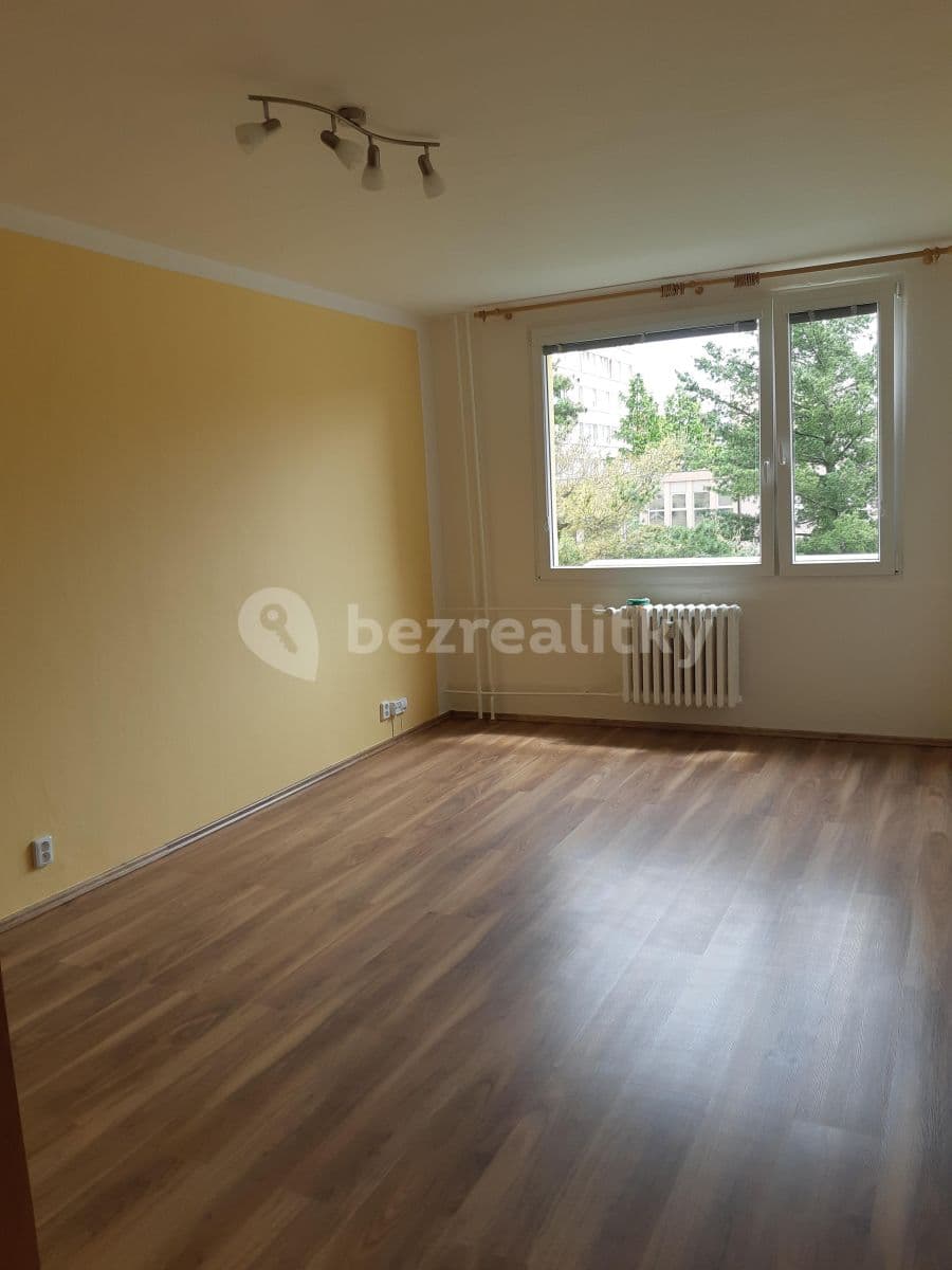 Prenájom bytu 2-izbový 41 m², U Hvězdy, Kladno, Středočeský kraj Prenájom bytu 2-izbový 41 m², U Hvězdy, Kladno, Středočeský kraj