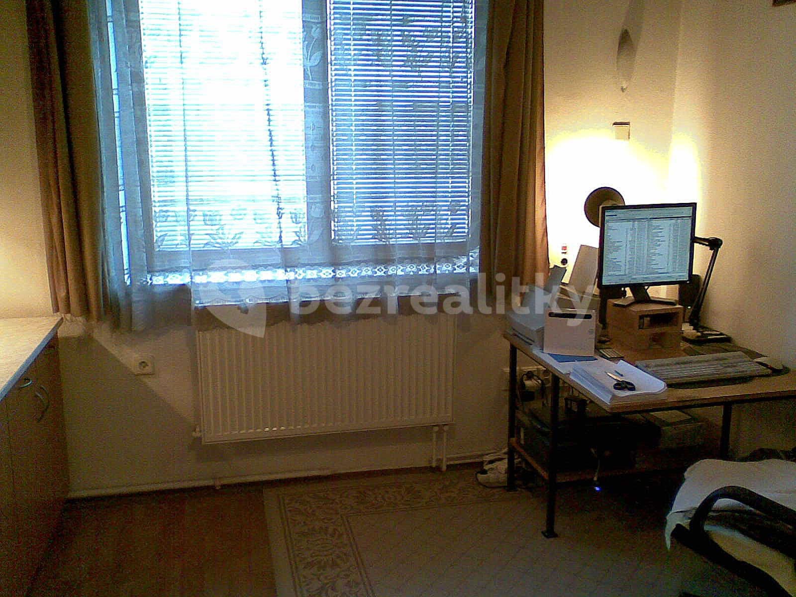 Prenájom bytu 2-izbový 46 m², Na Harfě, Praha, Praha