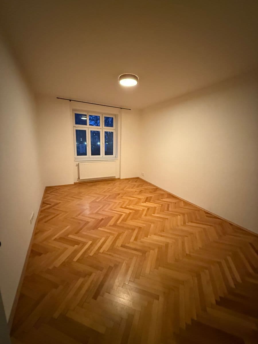 Prenájom bytu 2-izbový 63 m², Resslova, Ústí nad Labem, Ústecký kraj Prenájom bytu 2-izbový 63 m², Resslova, Ústí nad Labem, Ústecký kraj