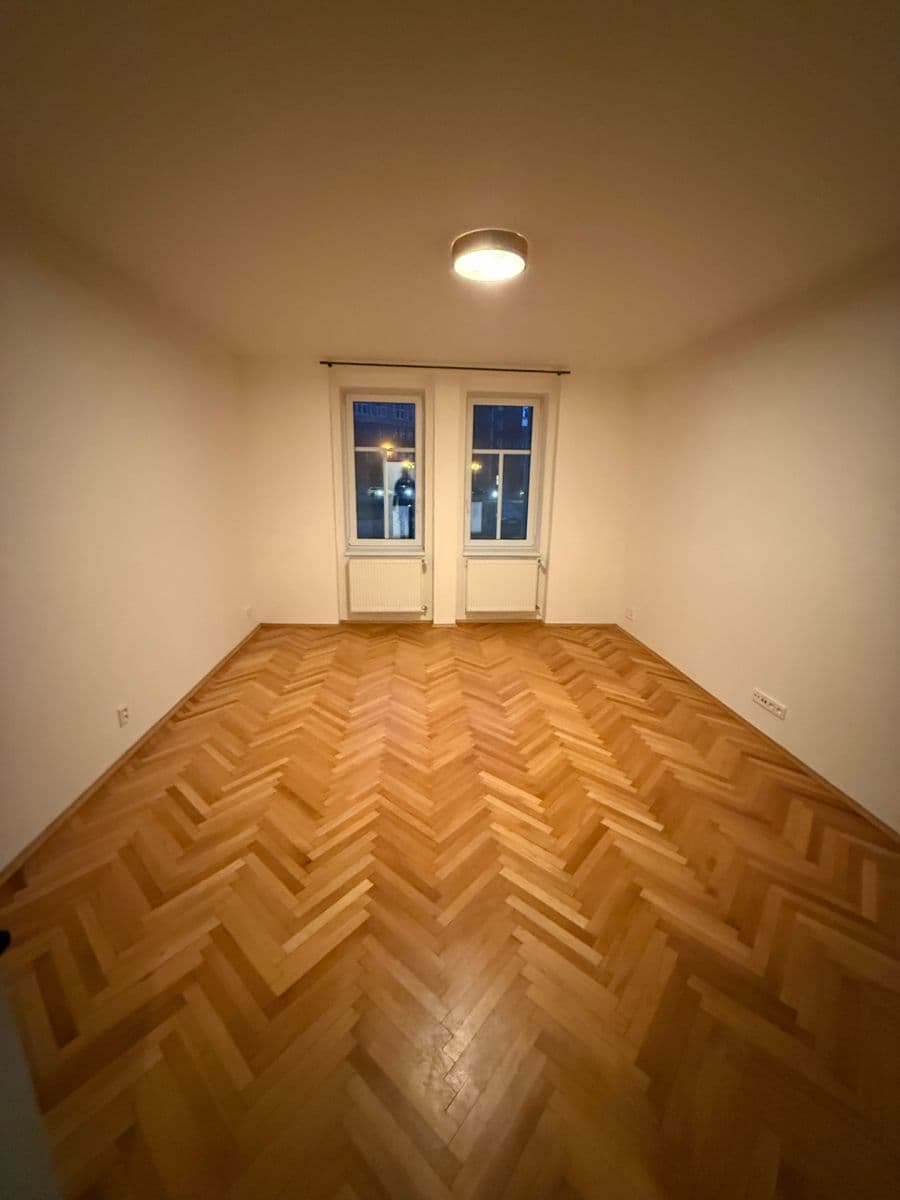 Prenájom bytu 2-izbový 63 m², Resslova, Ústí nad Labem, Ústecký kraj Prenájom bytu 2-izbový 63 m², Resslova, Ústí nad Labem, Ústecký kraj