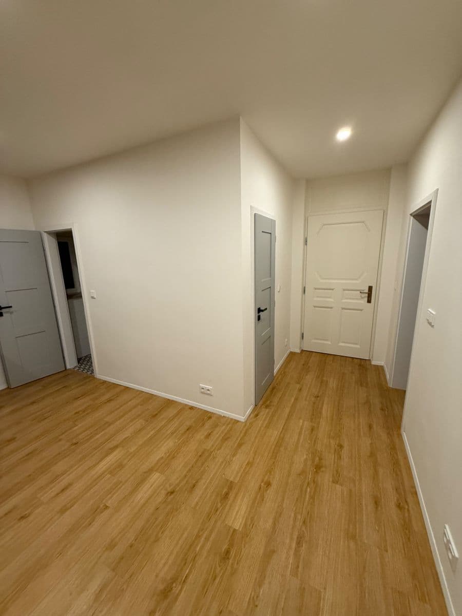 Prenájom bytu 2-izbový 63 m², Resslova, Ústí nad Labem, Ústecký kraj Prenájom bytu 2-izbový 63 m², Resslova, Ústí nad Labem, Ústecký kraj