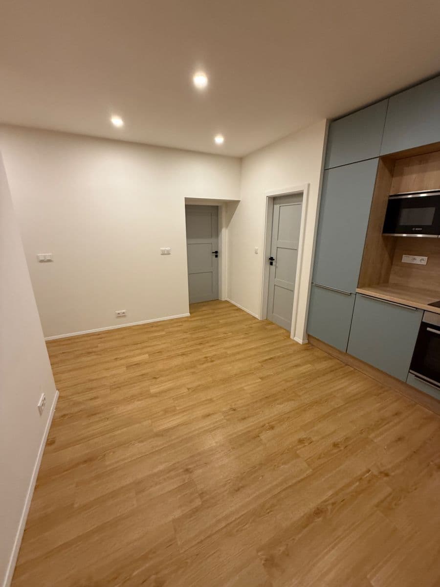 Prenájom bytu 2-izbový 63 m², Resslova, Ústí nad Labem, Ústecký kraj Prenájom bytu 2-izbový 63 m², Resslova, Ústí nad Labem, Ústecký kraj