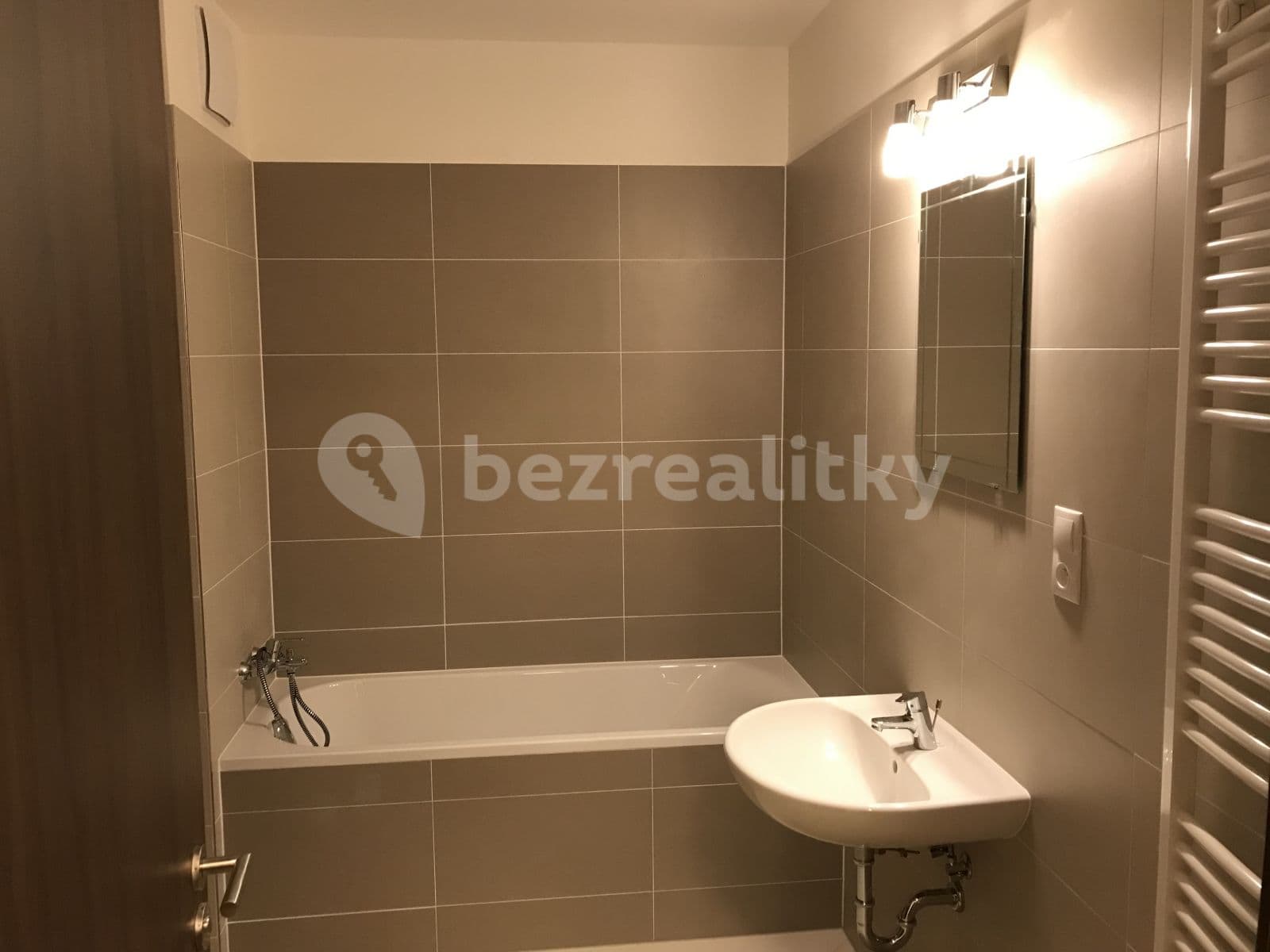 Prenájom bytu 2-izbový 58 m², Toufarova, Praha, Praha Prenájom bytu 2-izbový 58 m², Toufarova, Praha, Praha