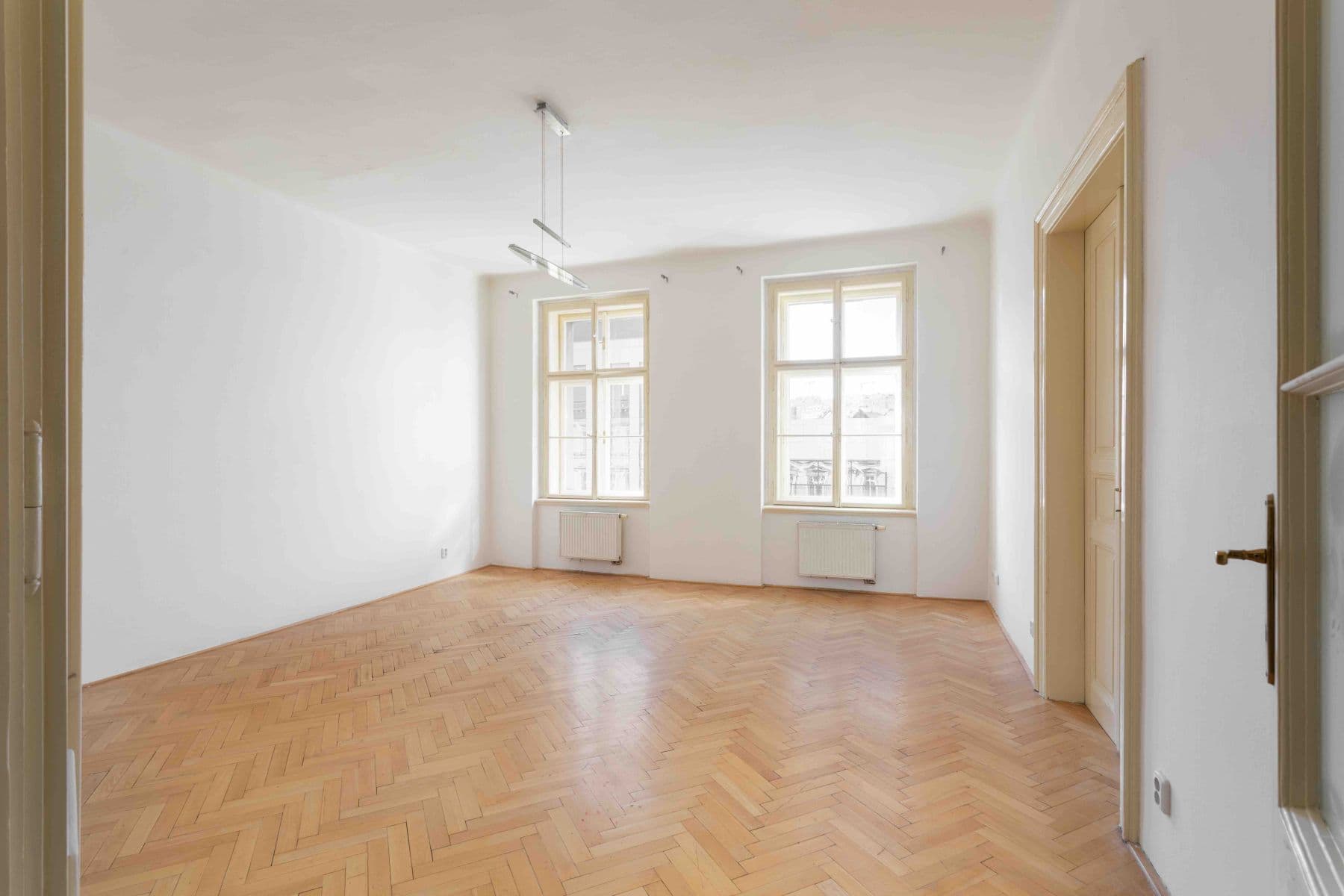 Prenájom bytu 3-izbový 96 m², Křižíkova, Praha, Praha Prenájom bytu 3-izbový 96 m², Křižíkova, Praha, Praha