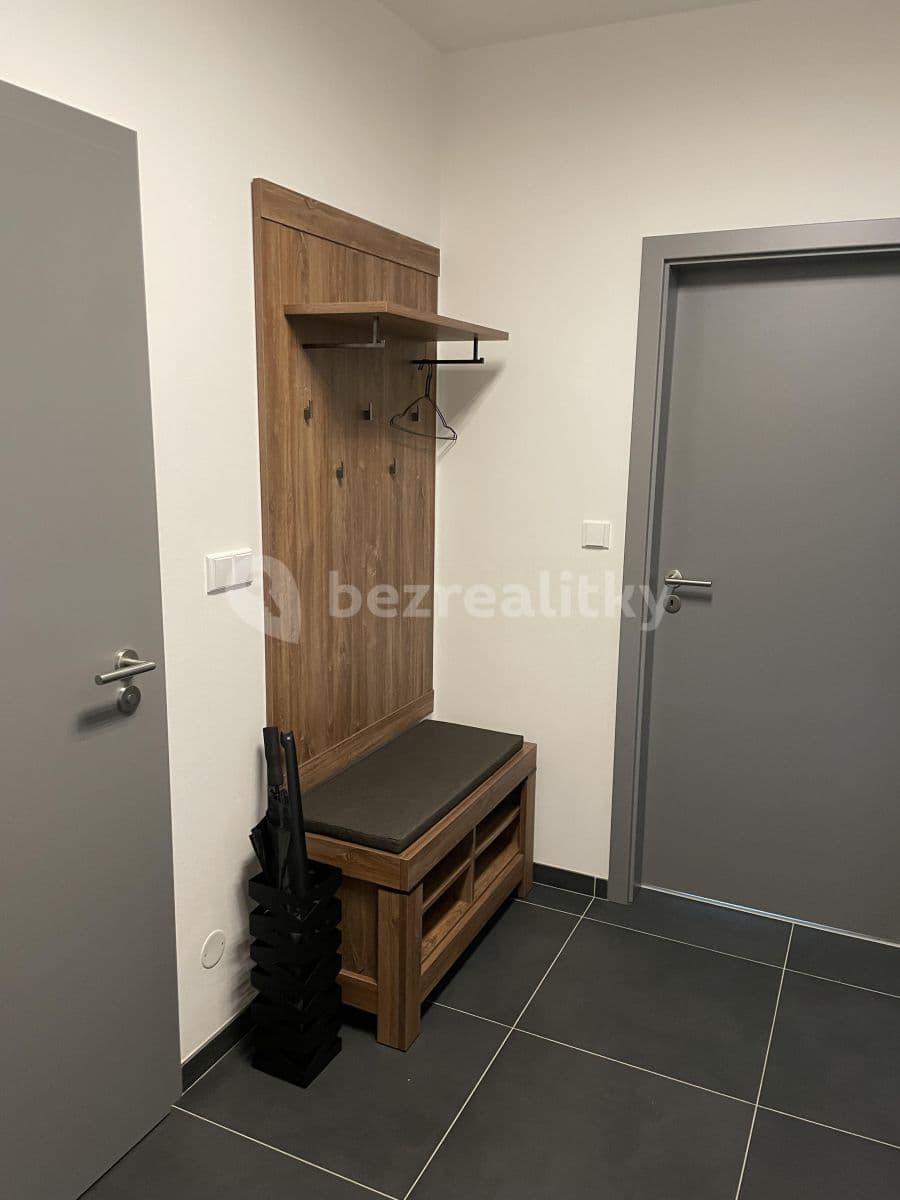 Prenájom bytu 2-izbový 65 m², Kunštátská, Poděbrady, Středočeský kraj Prenájom bytu 2-izbový 65 m², Kunštátská, Poděbrady, Středočeský kraj